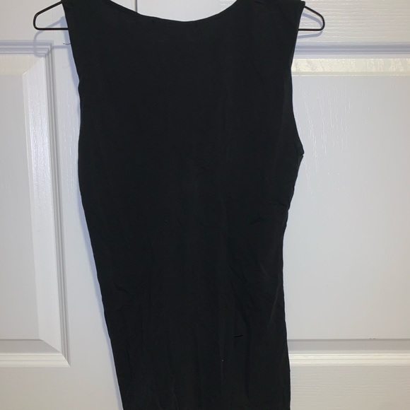 Mesh cut out tank- medium - Picture 2 of 2
